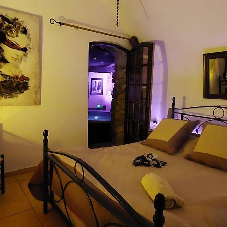 Chambre Love Romantique Avec Spa Privee Calvi  Exteriör bild